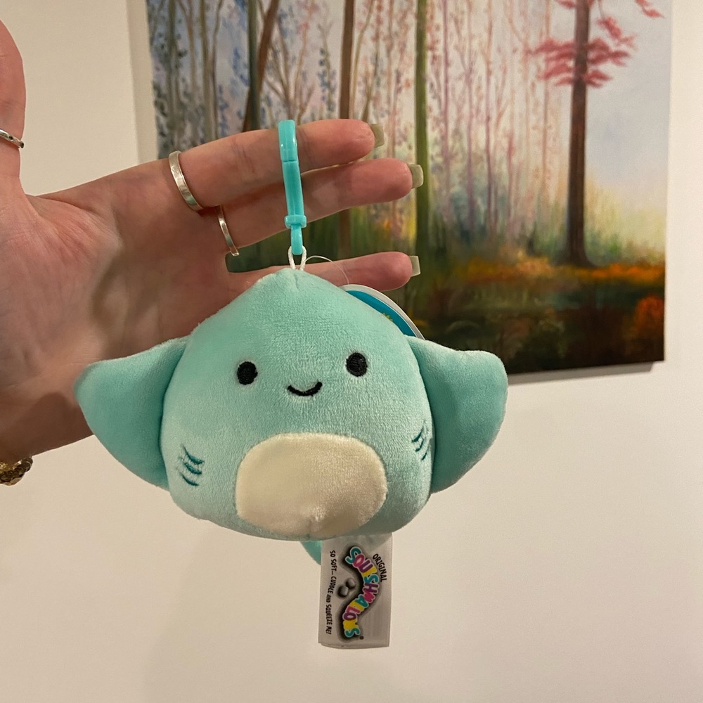 OG 3.5” Maggie the Stingray Clip On Squishmallow UK Exclusive Brand New W/ Tags